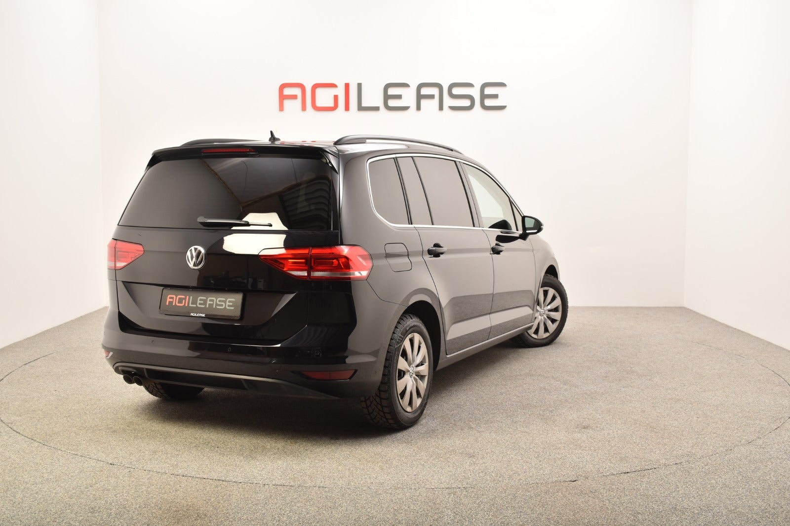 flexleasing-vw-touran-20-tdi-150-comfortline-dsg-van-5d-findleasing