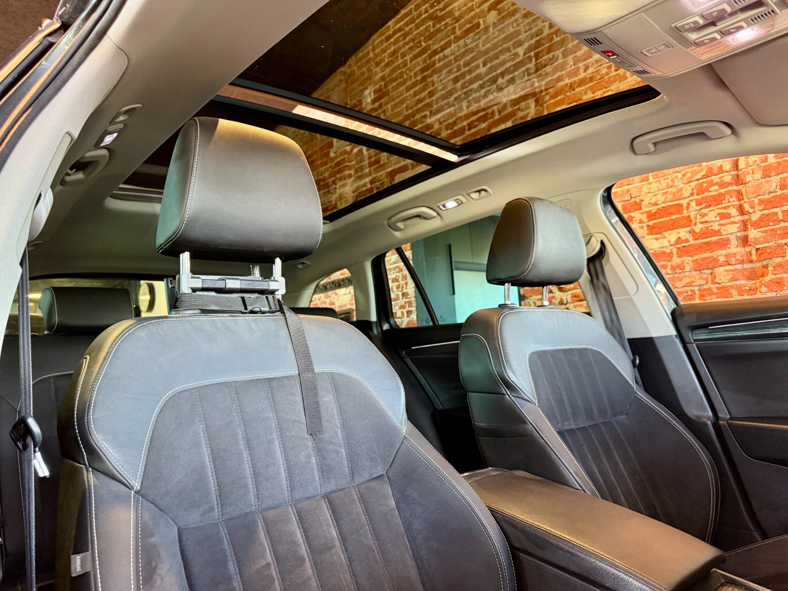flexleasing-skoda-superb-14-tsi-iv-style-combi-dsg-5d-findleasing