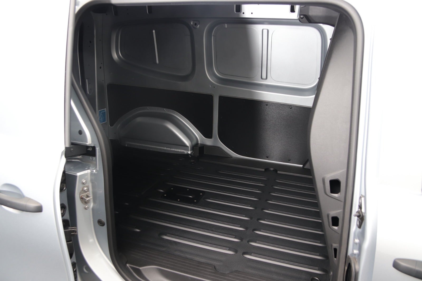 flexleasing-nissan-100-townstar-45-n-connecta-l2h1-findleasing