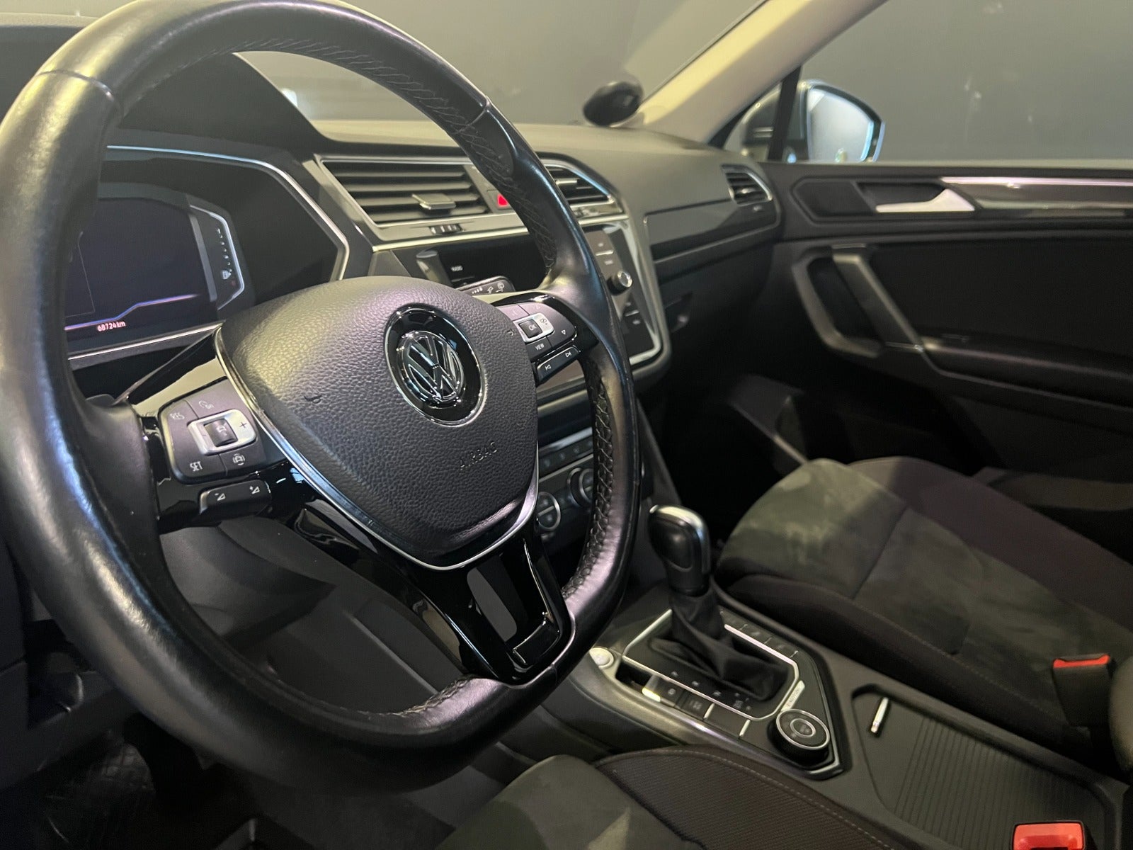 flexleasing-vw-tiguan-20-tdi-190-r-line-dsg-4motion-5d-findleasing