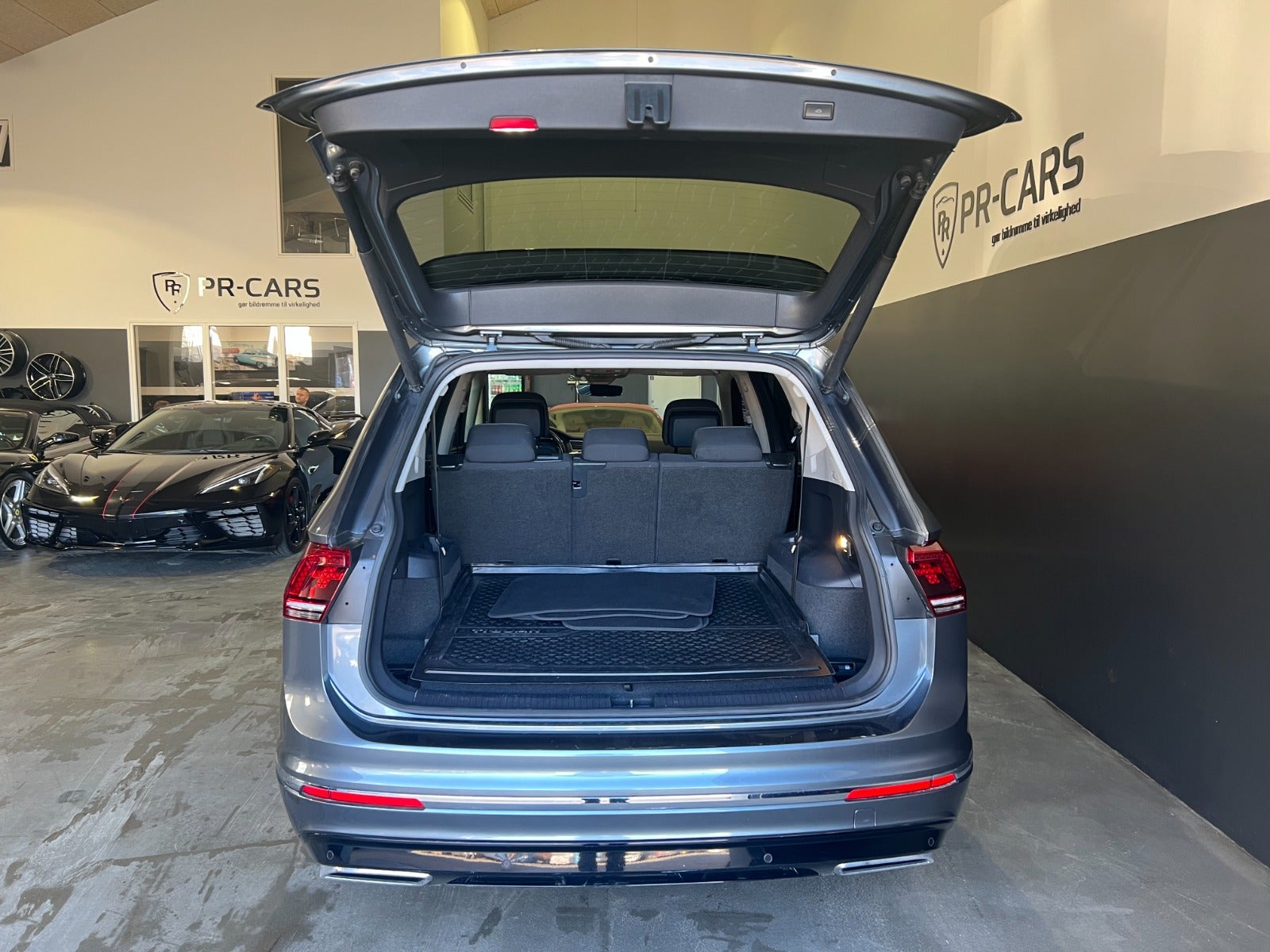 flexleasing-vw-tiguan-20-tdi-190-r-line-dsg-4motion-5d-findleasing