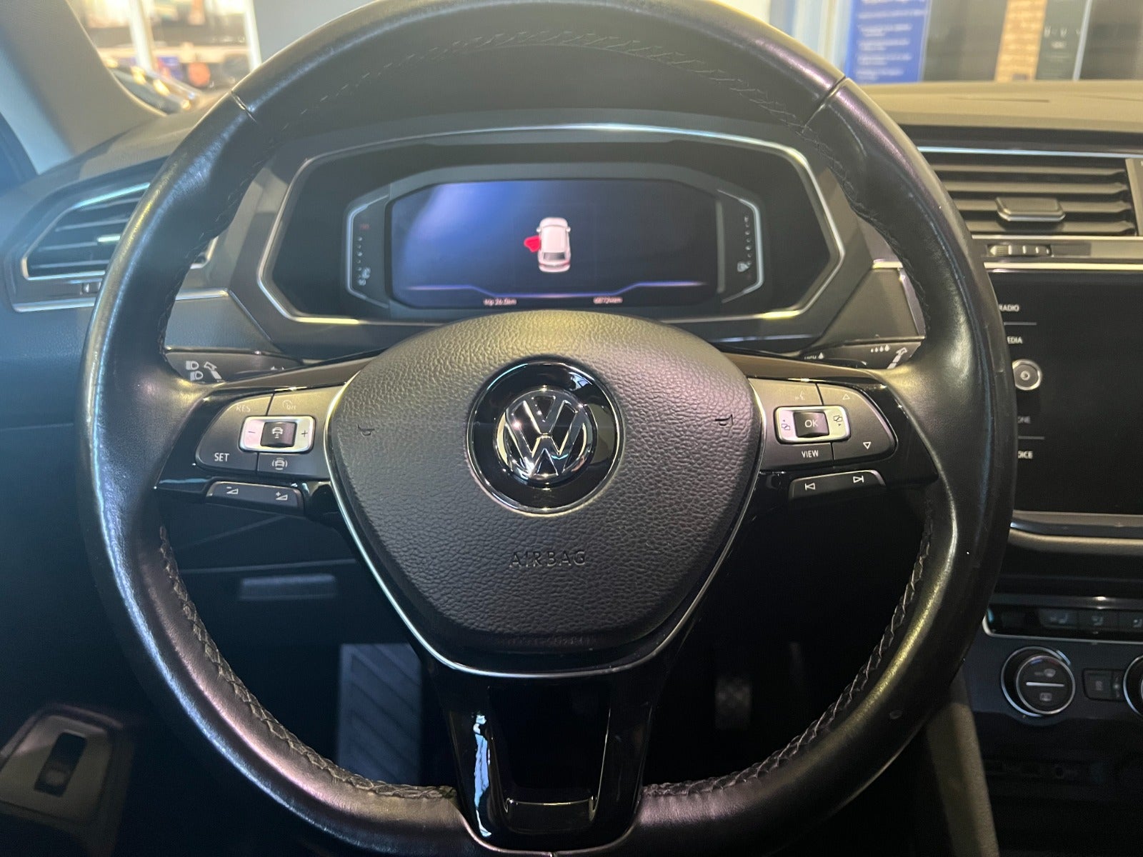 flexleasing-vw-tiguan-20-tdi-190-r-line-dsg-4motion-5d-findleasing