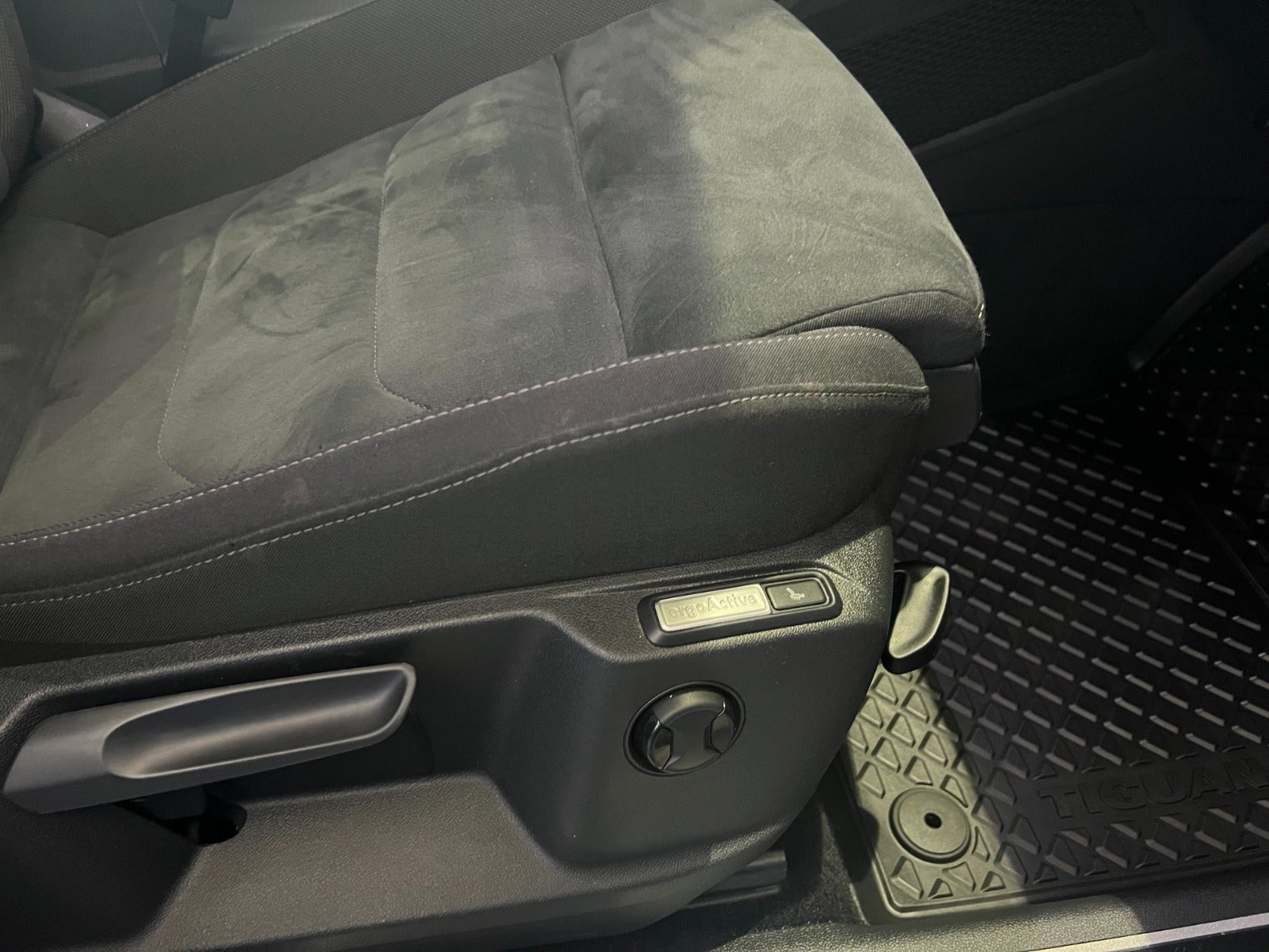 flexleasing-vw-tiguan-20-tdi-190-r-line-dsg-4motion-5d-findleasing