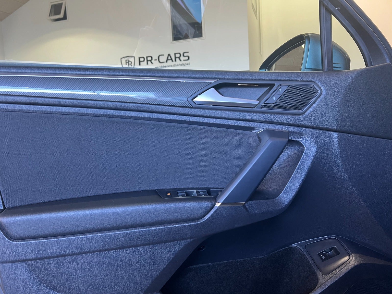 flexleasing-vw-tiguan-20-tdi-190-r-line-dsg-4motion-5d-findleasing