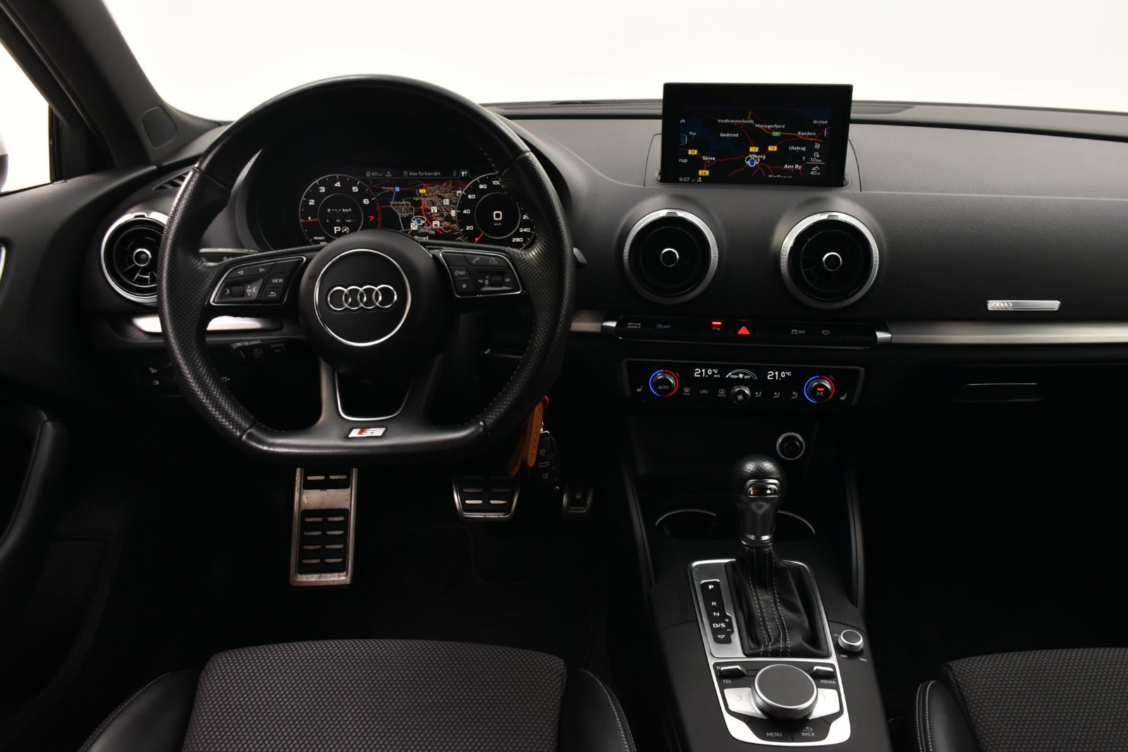flexleasing-audi-a3-15-tfsi-150-s-line-sportback-s-tr-5d-findleasing