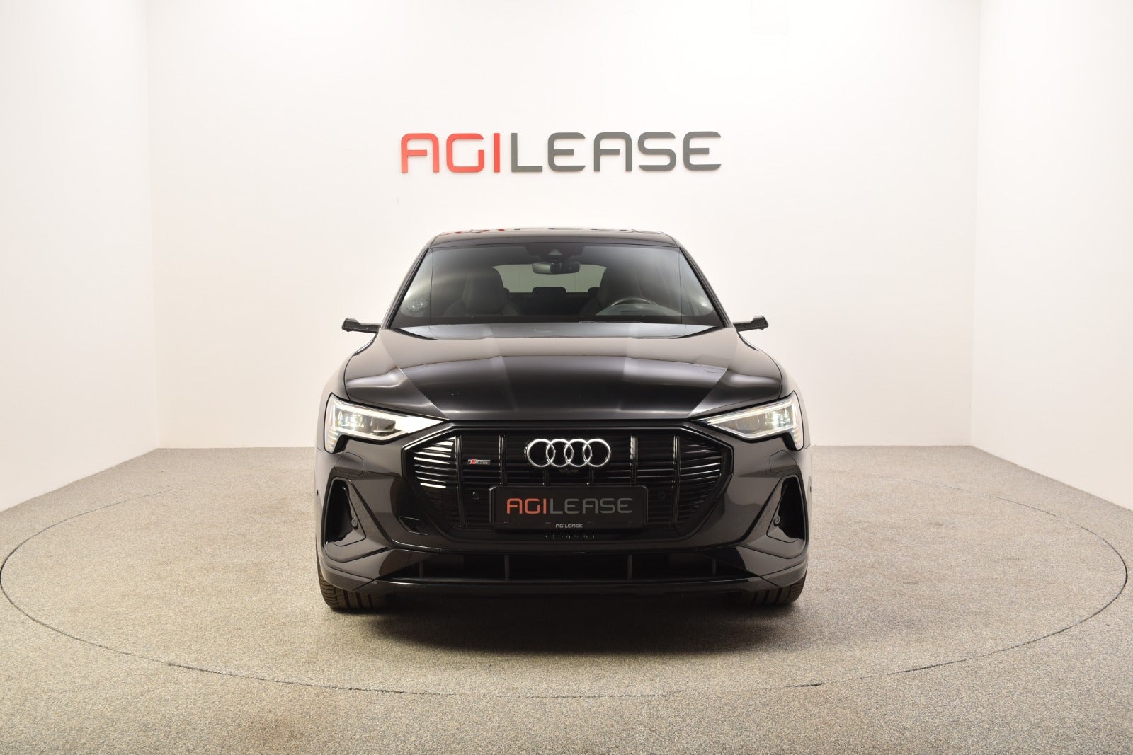 flexleasing-audi-e-tron-55-s-line-sportback-quattro-5d-findleasing
