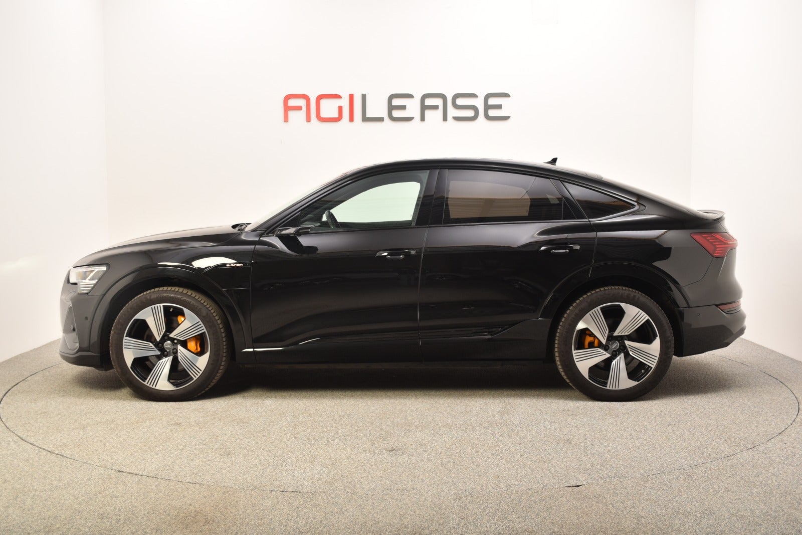 flexleasing-audi-e-tron-55-s-line-sportback-quattro-5d-findleasing