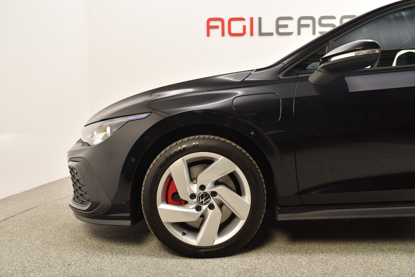 flexleasing-vw-golf-viii-14-gte-dsg-5d-findleasing