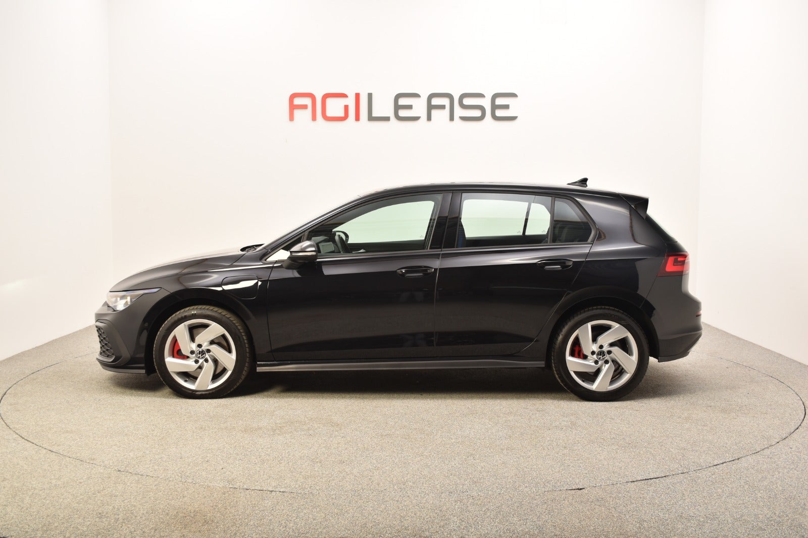 flexleasing-vw-golf-viii-14-gte-dsg-5d-findleasing