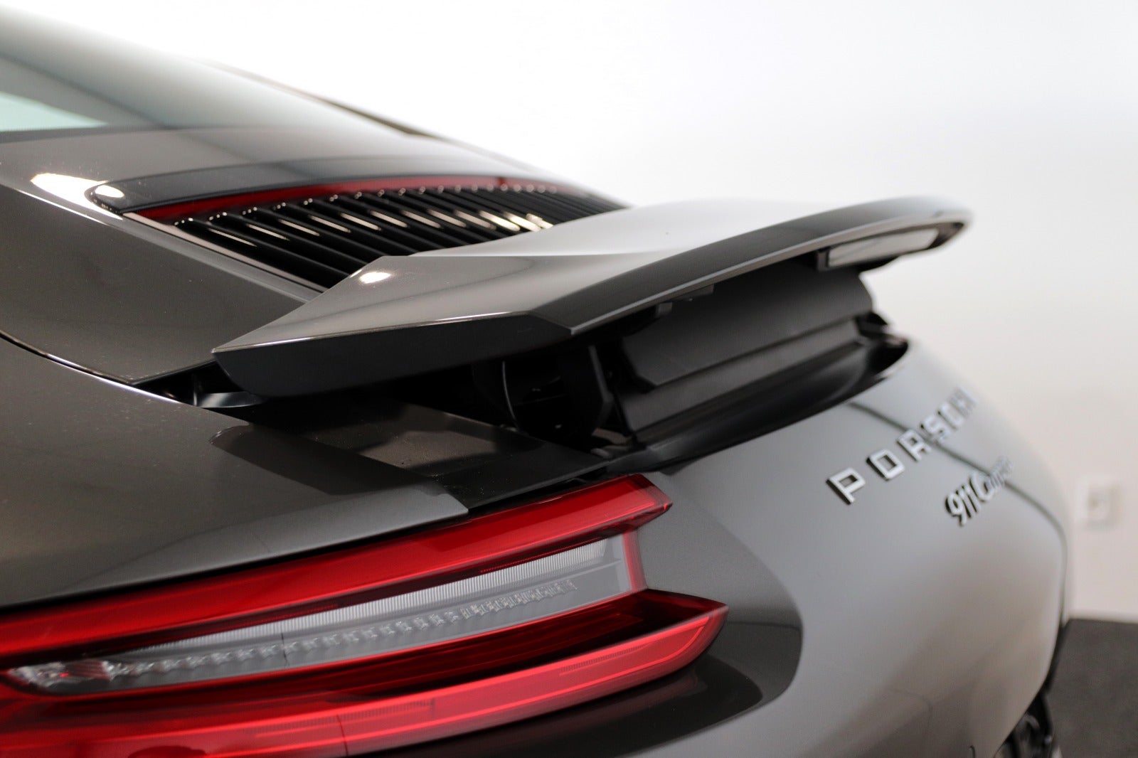 flexleasing-porsche-911-carrera-30-coupe-pdk-2d-findleasing