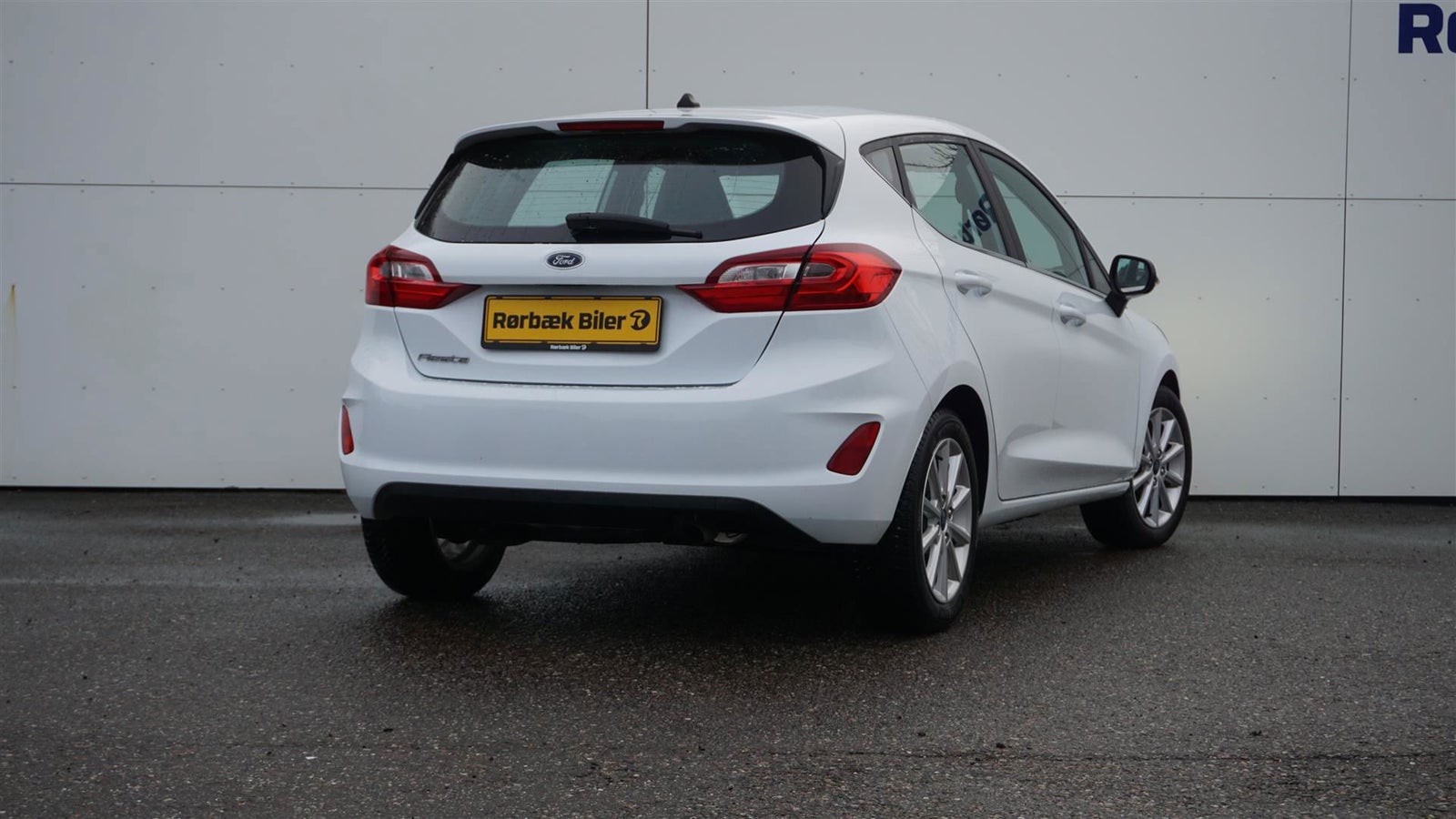 flexleasing-ford-fiesta-10-ecoboost-titanium-van-5d-findleasing