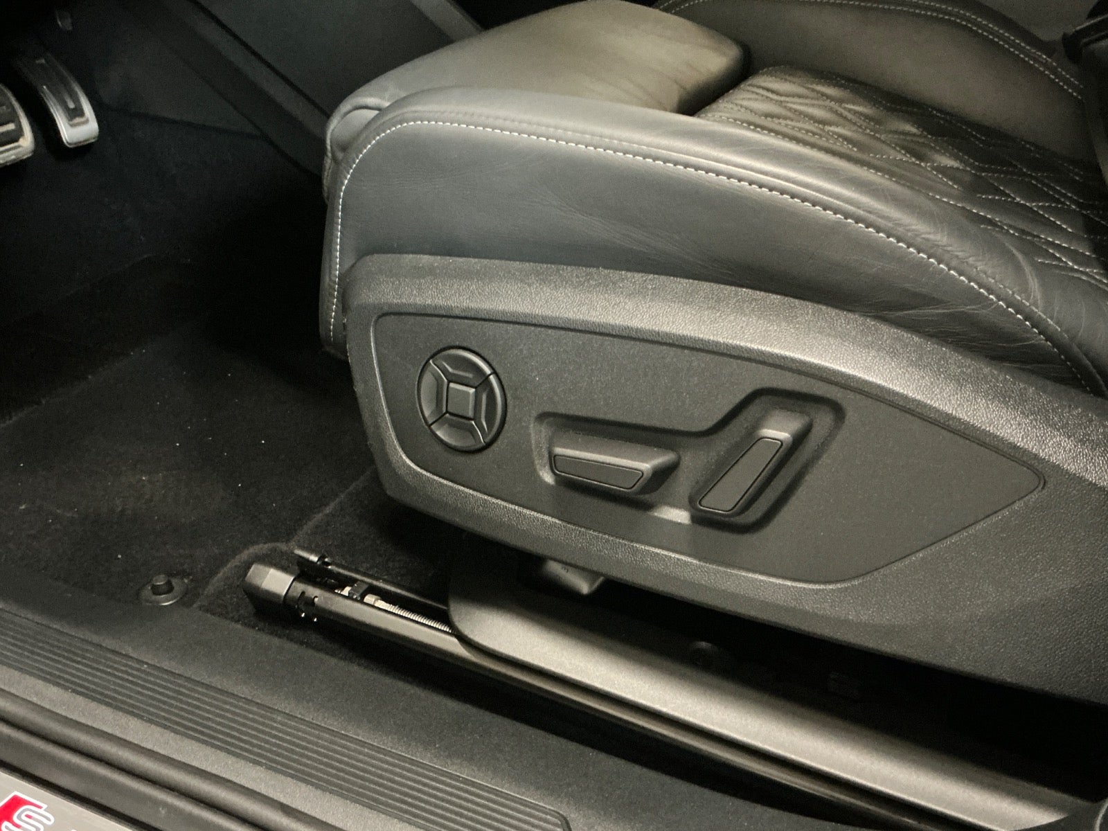 flexleasing-audi-q4-e-tron-50-s-line-quattro-5d-findleasing