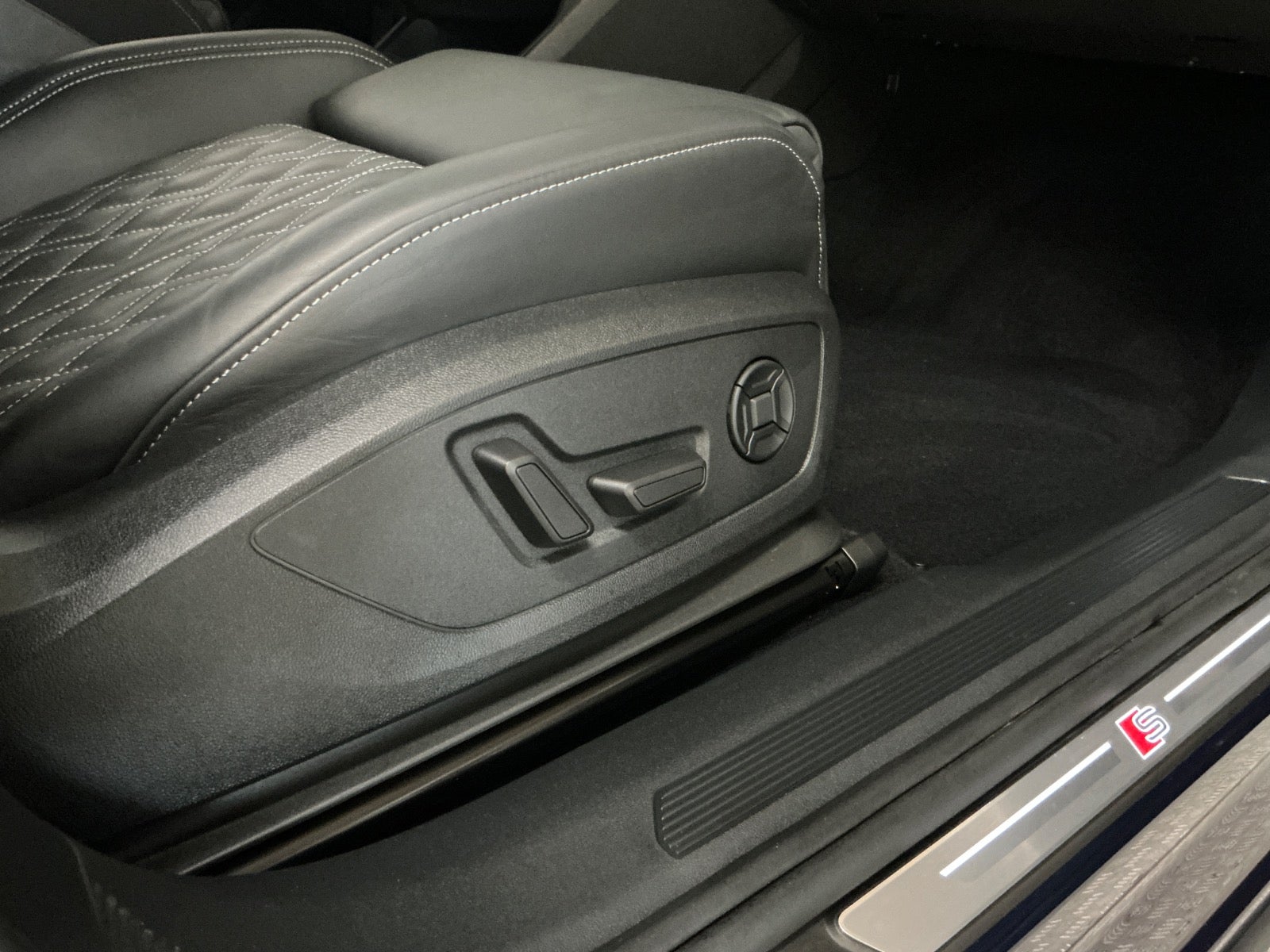 flexleasing-audi-q4-e-tron-50-s-line-quattro-5d-findleasing
