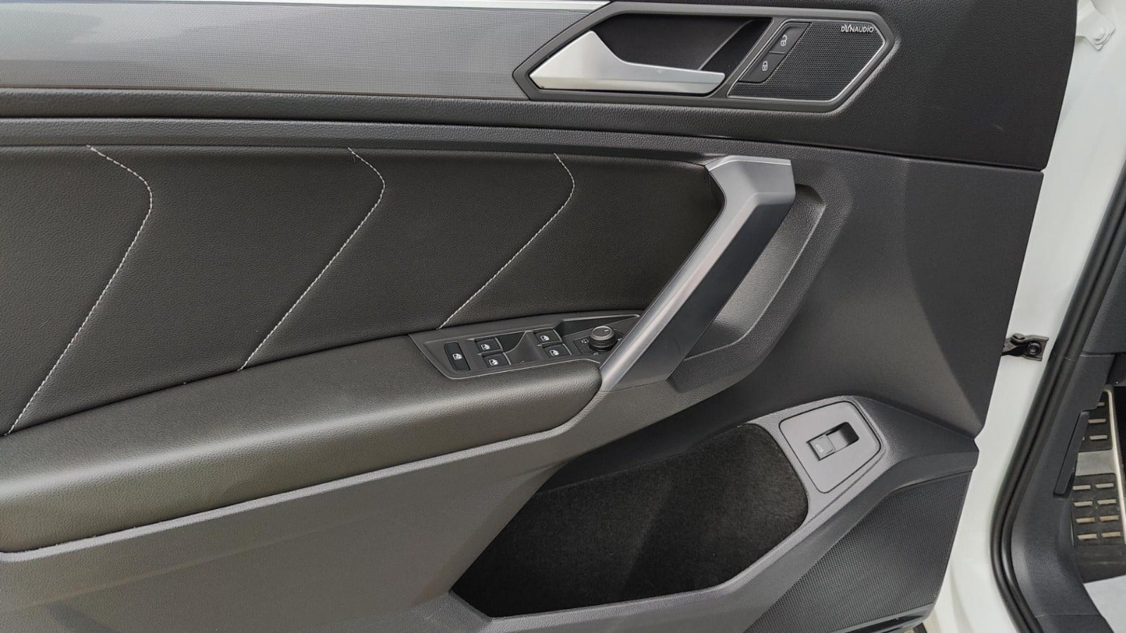 flexleasing-vw-tiguan-20-tdi-190-r-line-dsg-4motion-5d-findleasing