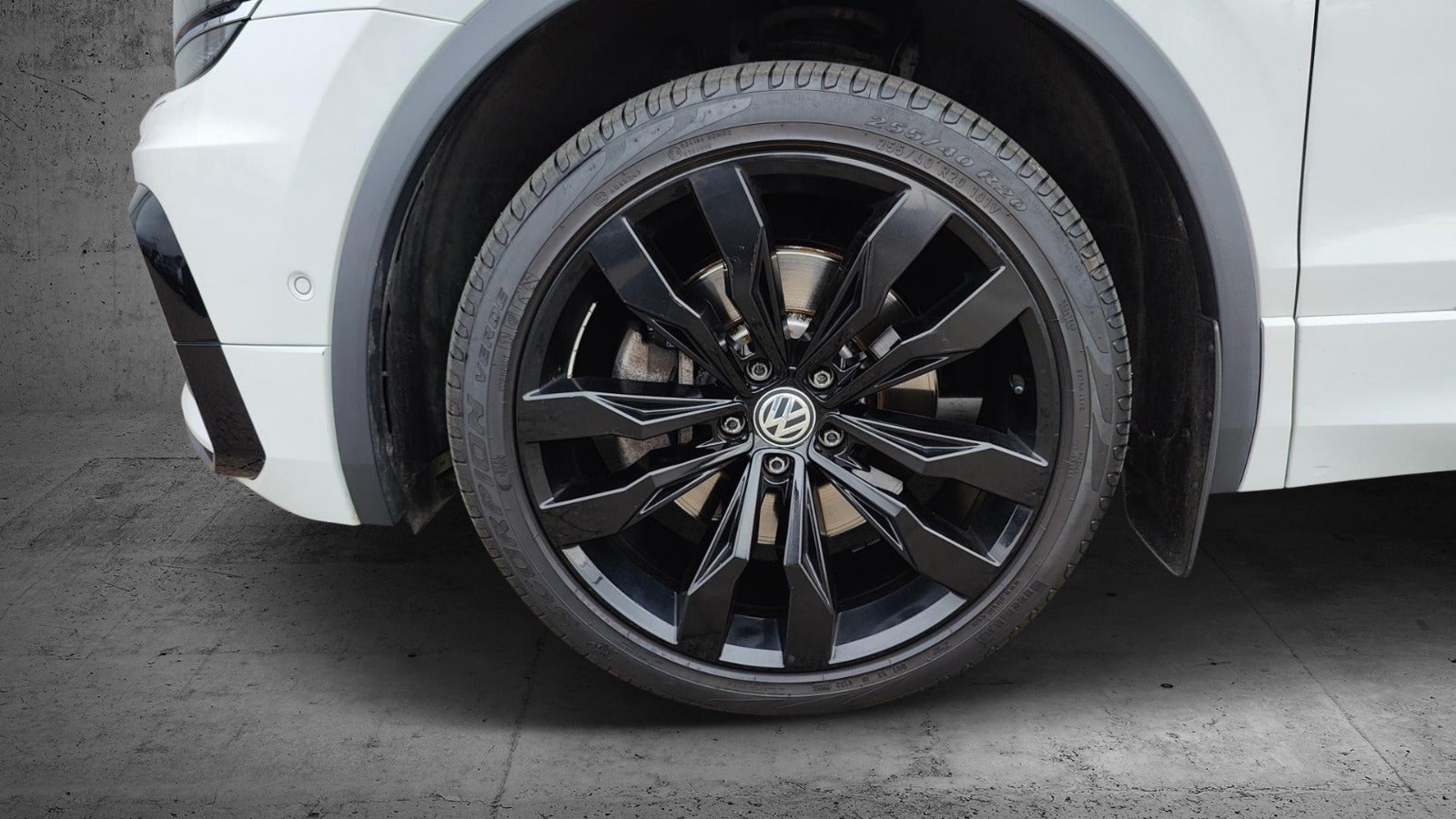 flexleasing-vw-tiguan-20-tdi-190-r-line-dsg-4motion-5d-findleasing
