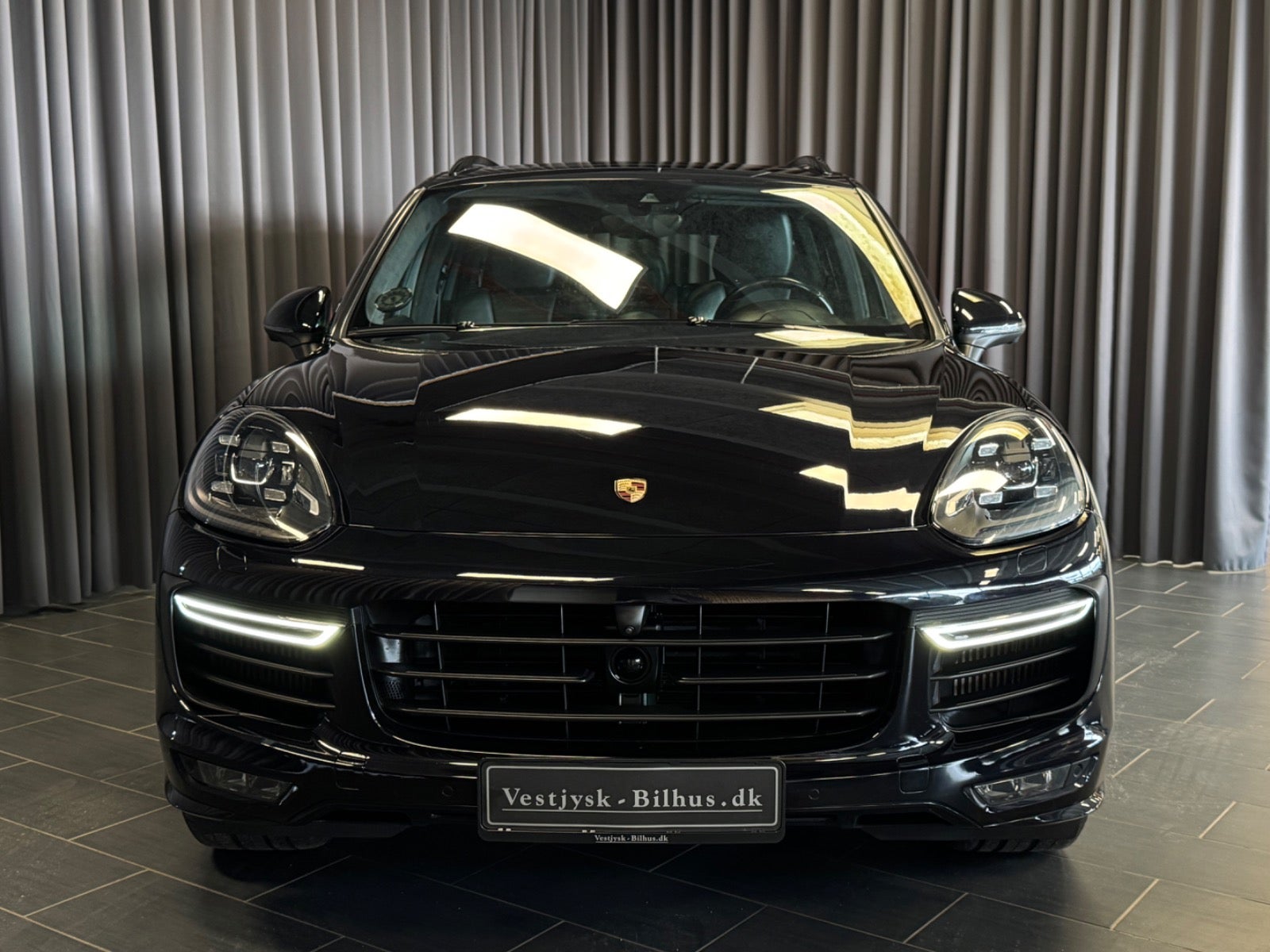 flexleasing-porsche-cayenne-gts-36-tiptr-5d-findleasing