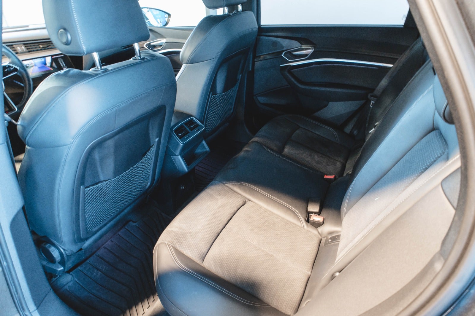 flexleasing-audi-e-tron-55-s-line-quattro-5d-findleasing