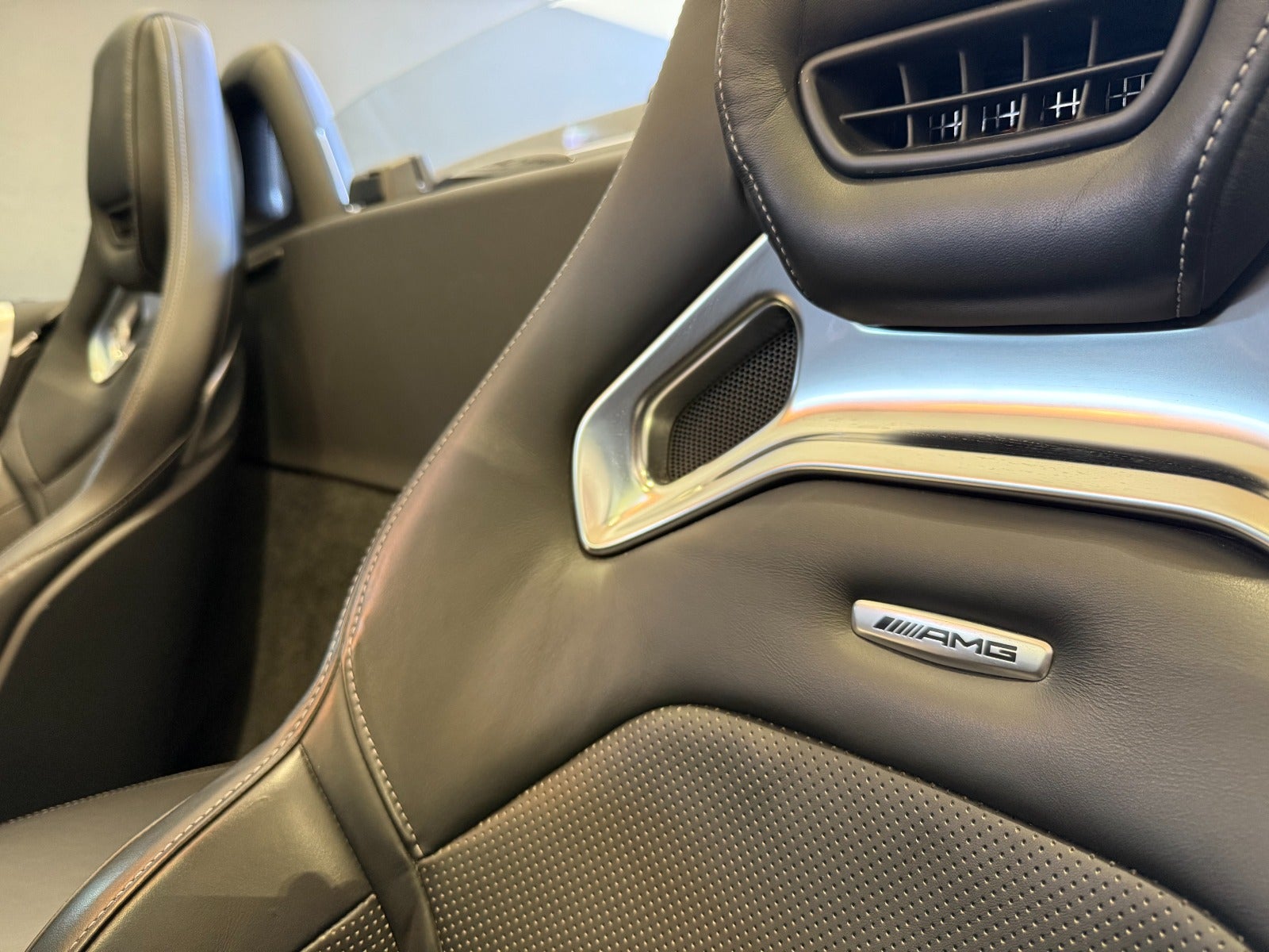 flexleasing-mercedes-amg-gt-c-40-roadster-aut-2d-findleasing