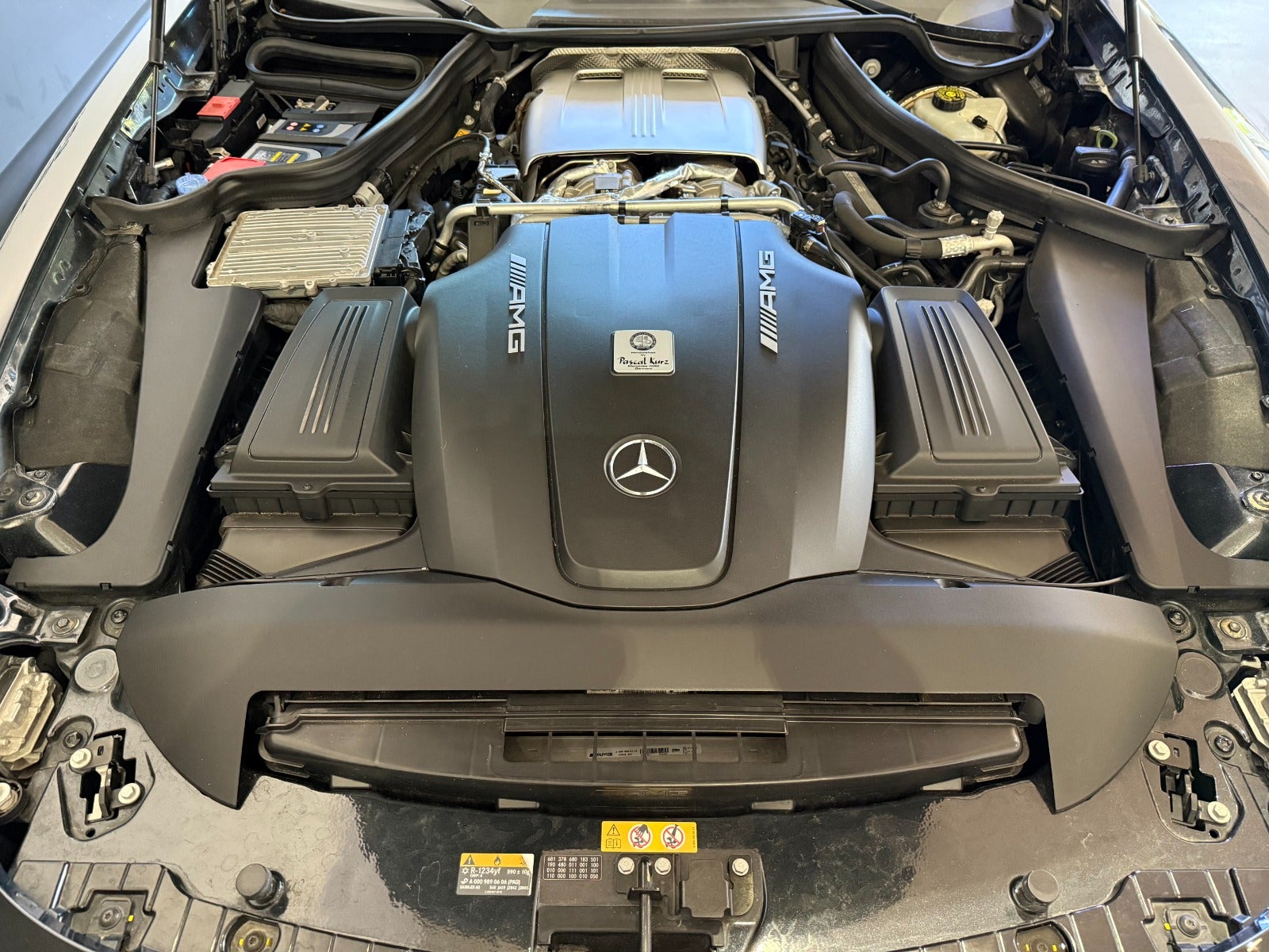 flexleasing-mercedes-amg-gt-c-40-roadster-aut-2d-findleasing