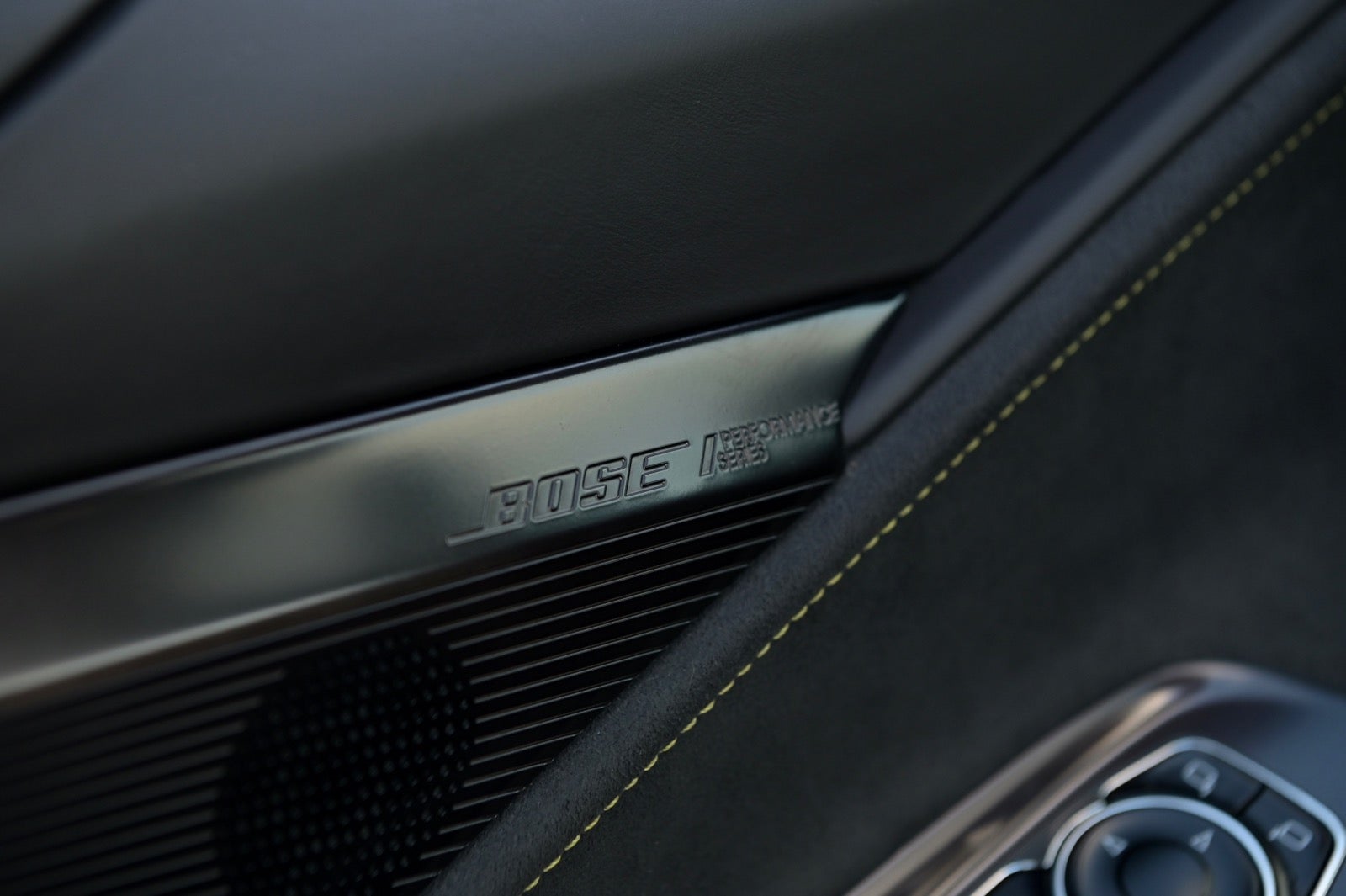 flexleasing-chevrolet-corvette-62-stingray-convertible-z51-dct-2d-findleasing