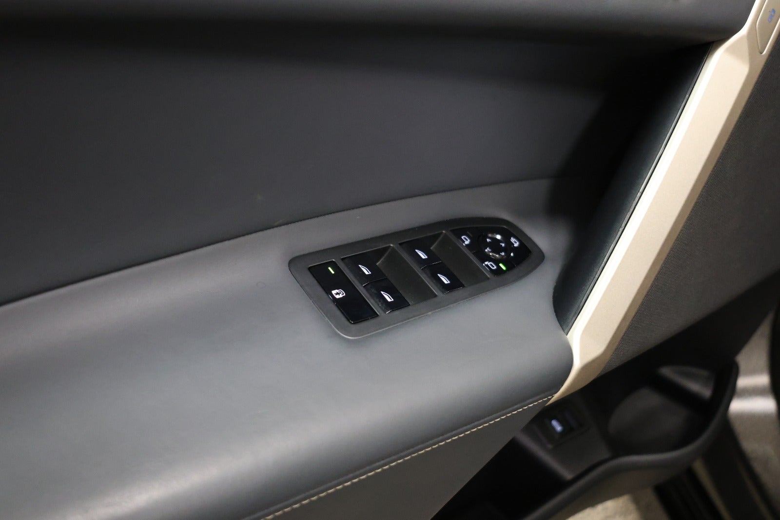 flexleasing-bmw-ix-m60-xdrive40-sport-5d-findleasing