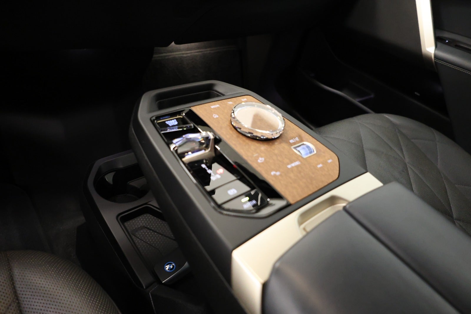 flexleasing-bmw-ix-m60-xdrive40-sport-5d-findleasing