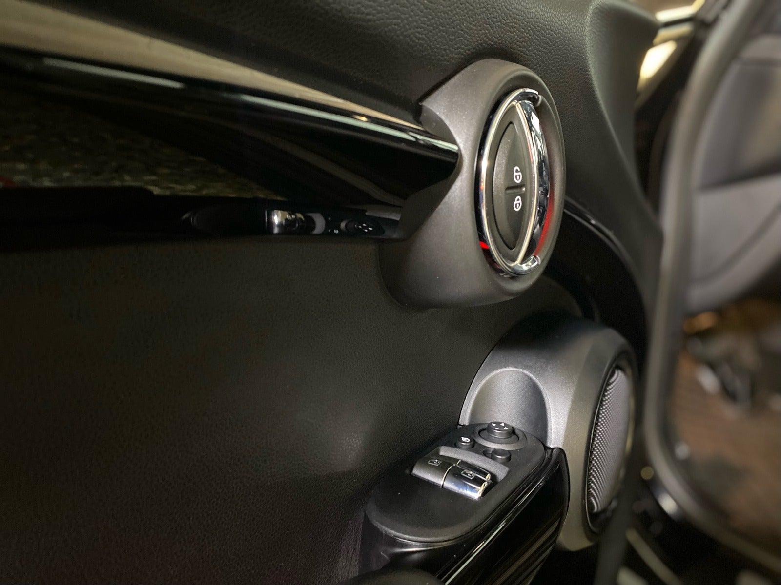 flexleasing-mini-cooper-se-essential-3d-findleasing