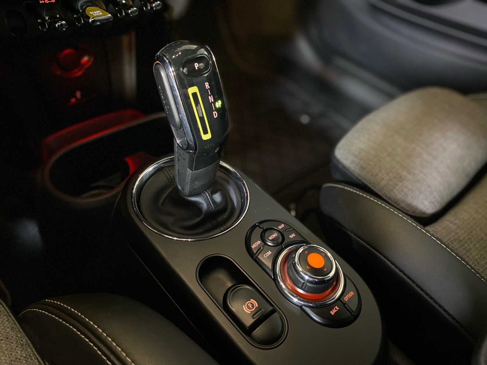 flexleasing-mini-cooper-se-essential-3d-findleasing
