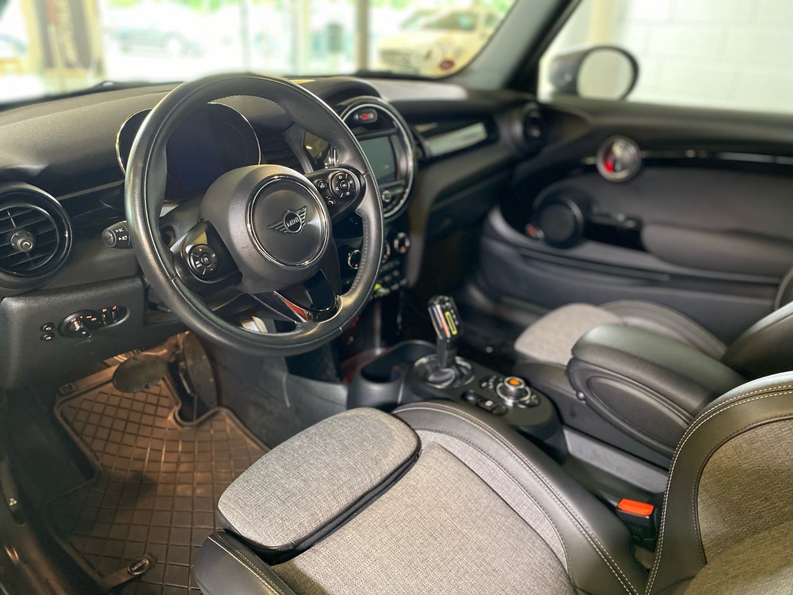 flexleasing-mini-cooper-se-essential-3d-findleasing