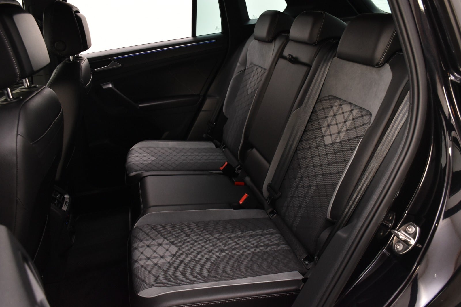 flexleasing-vw-tiguan-14-ehybrid-r-line-dsg-5d-findleasing