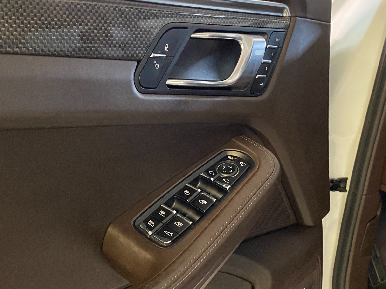 flexleasing-porsche-macan-turbo-36-pdk-5d-findleasing