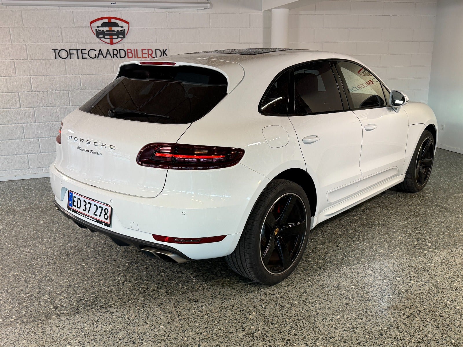 flexleasing-porsche-macan-turbo-36-pdk-5d-findleasing