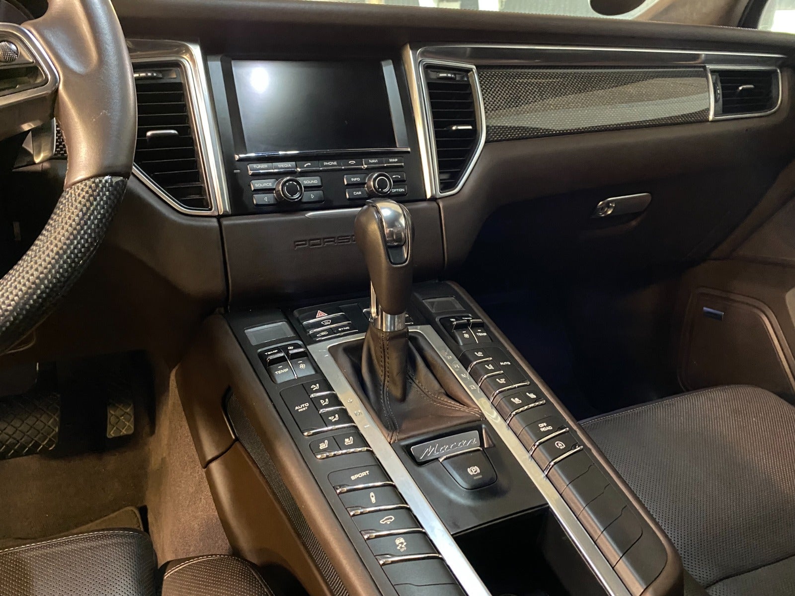 flexleasing-porsche-macan-turbo-36-pdk-5d-findleasing