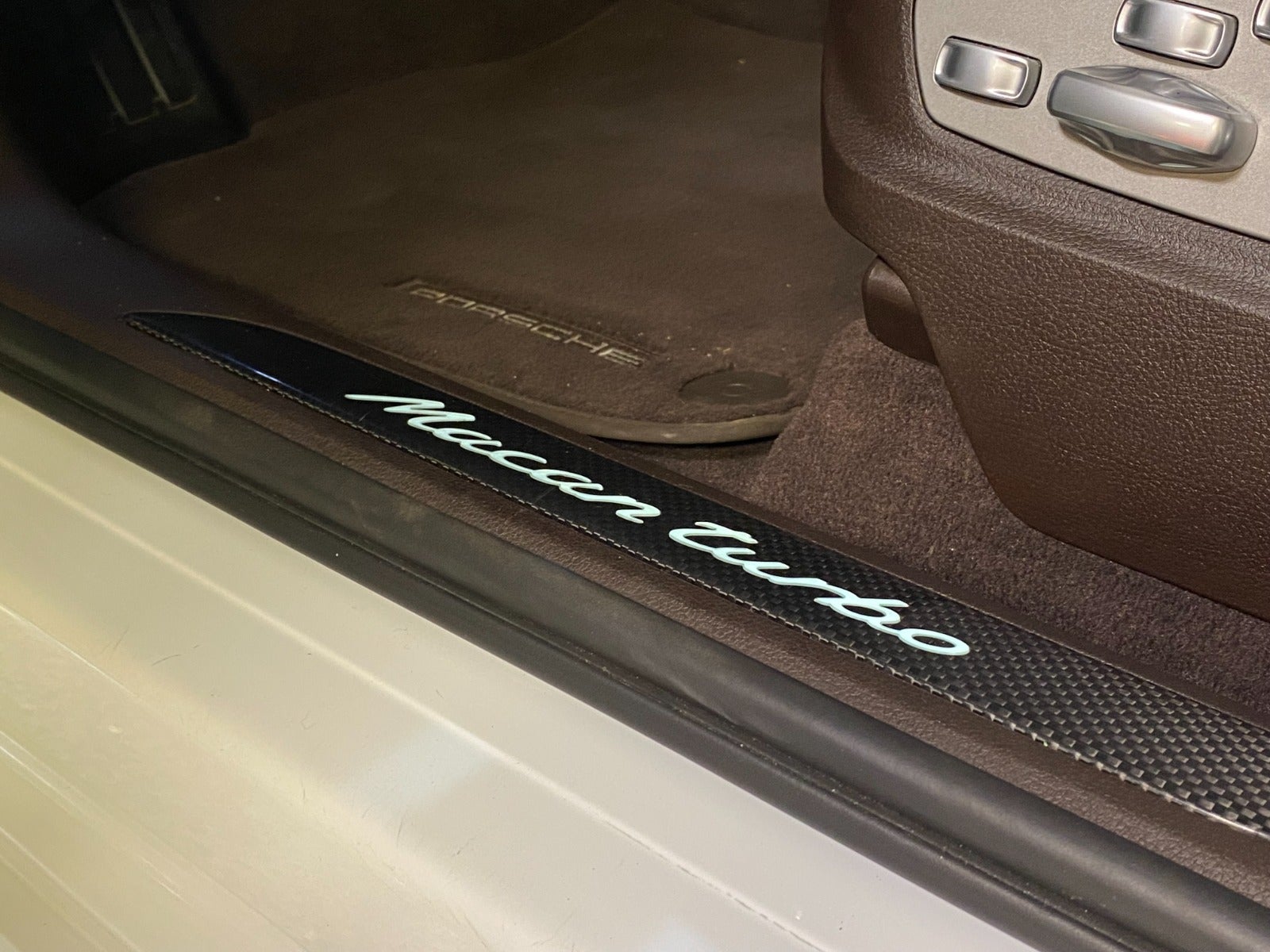 flexleasing-porsche-macan-turbo-36-pdk-5d-findleasing