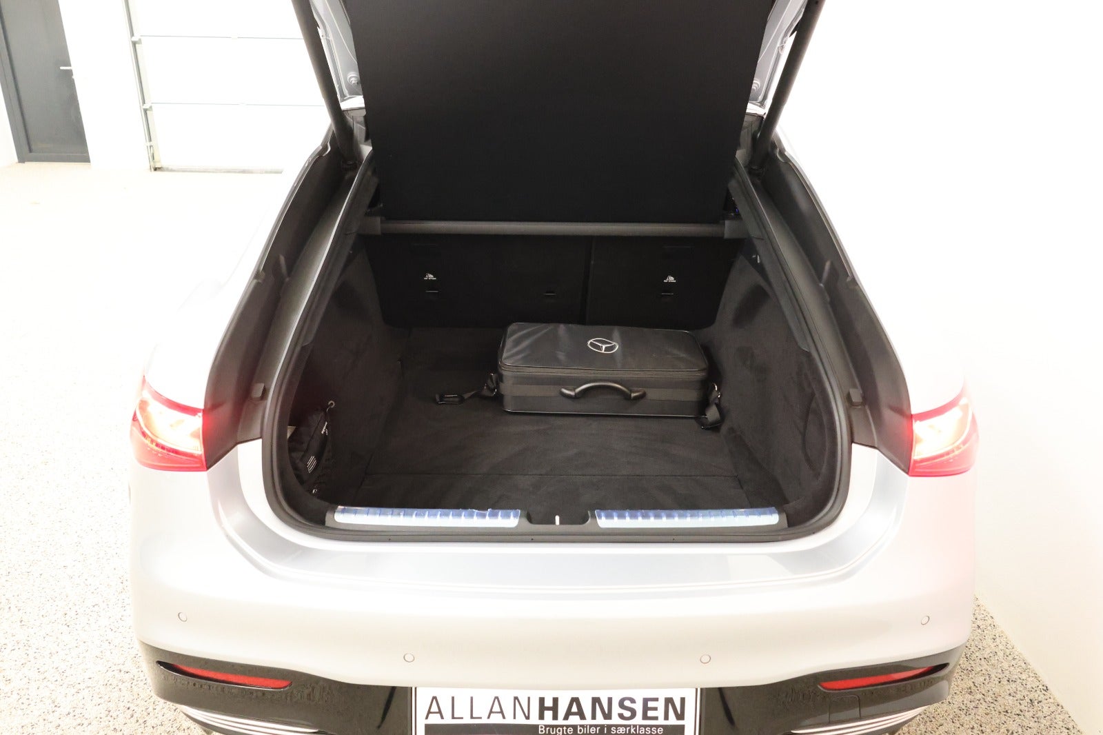 flexleasing-mercedes-eqs53-amg-4matic-5d-findleasing