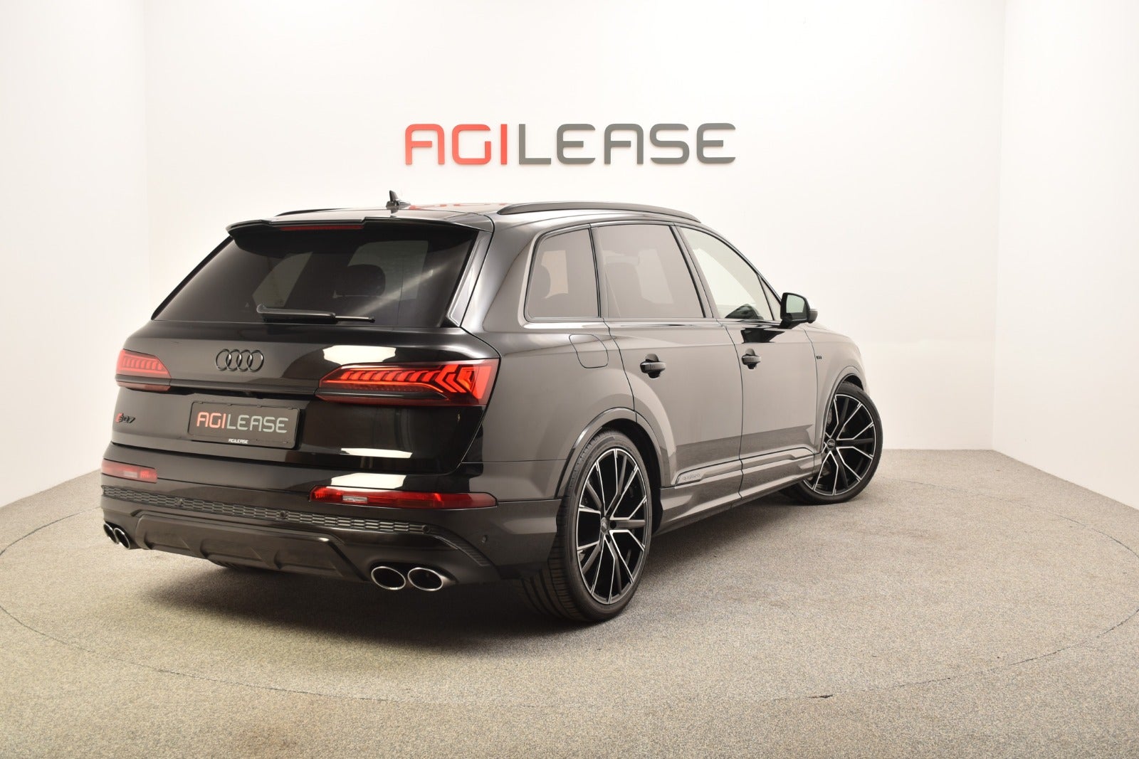 flexleasing-audi-sq7-40-tfsi-quattro-tiptr-5d-findleasing