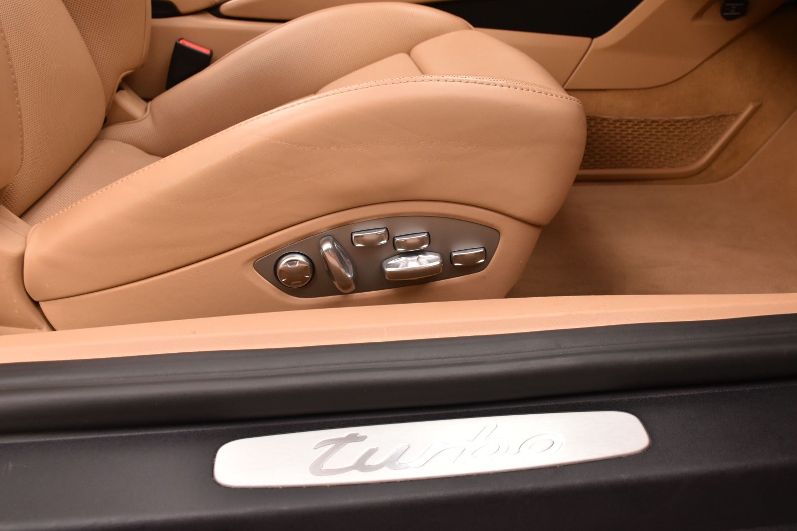 flexleasing-porsche-911-turbo-38-cabriolet-pdk-2d-findleasing