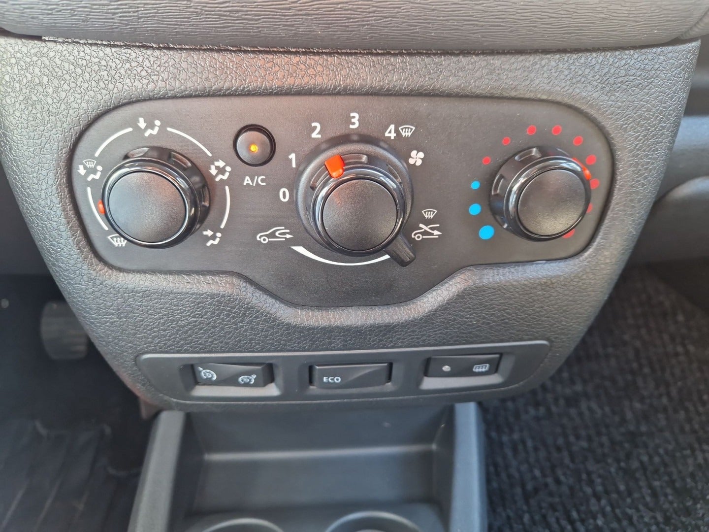 flexleasing-dacia-dokker-15-dci-95-essential-tekno-van-5d-findleasing