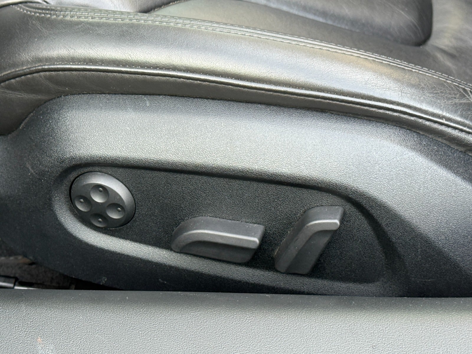 flexleasing-audi-r8-42-fsi-spyder-quattro-s-tr-2d-findleasing