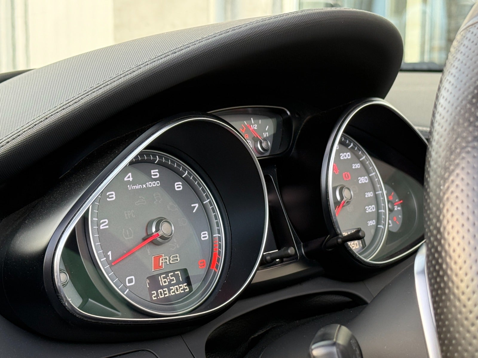 flexleasing-audi-r8-42-fsi-spyder-quattro-s-tr-2d-findleasing