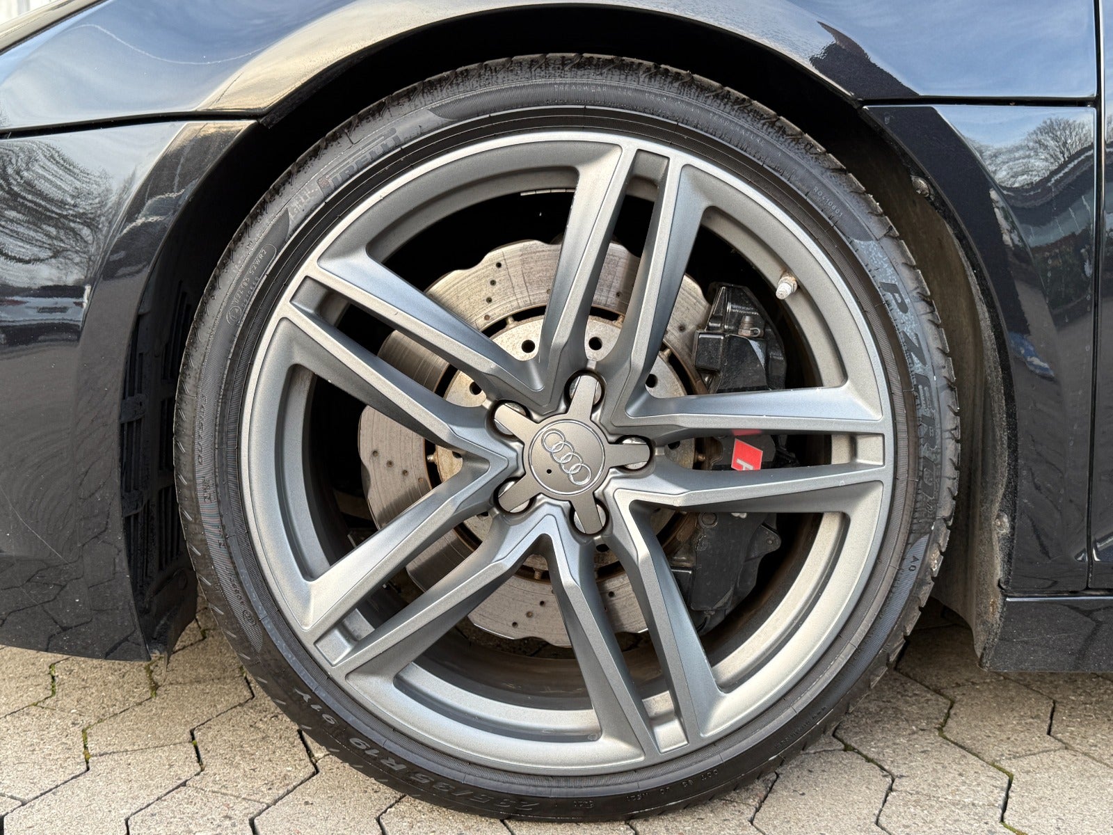 flexleasing-audi-r8-42-fsi-spyder-quattro-s-tr-2d-findleasing