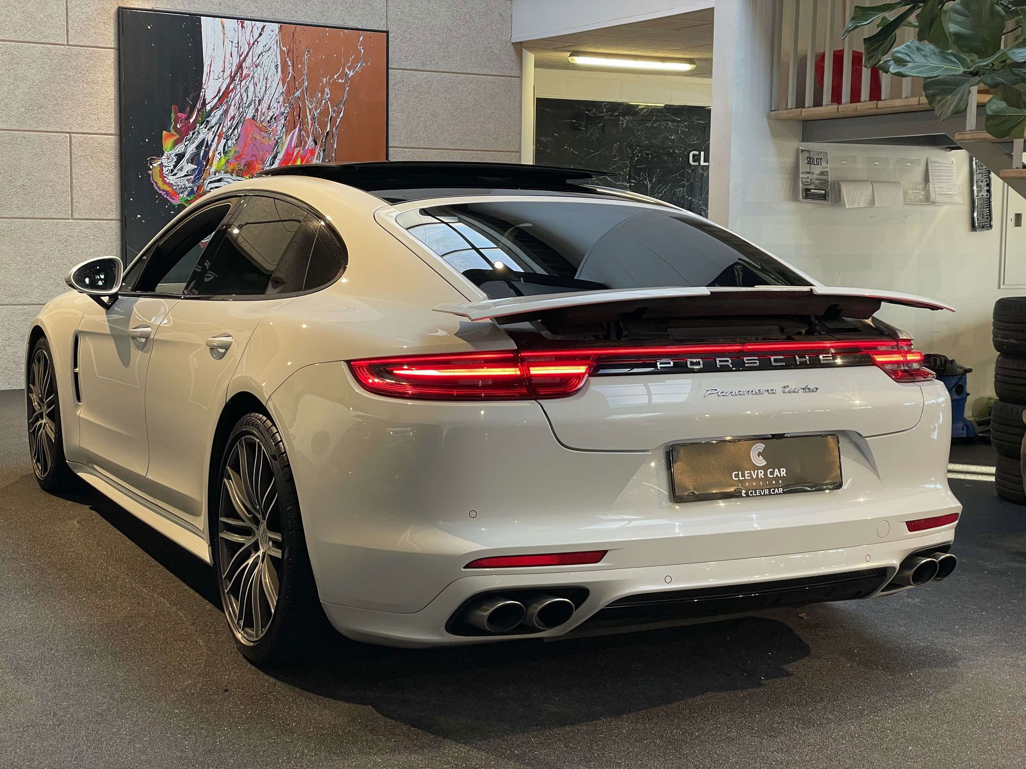 flexleasing-porsche-panamera-turbo-sport-turismo-turbo-40-v8-550-hk-4x4-pdk-findleasing