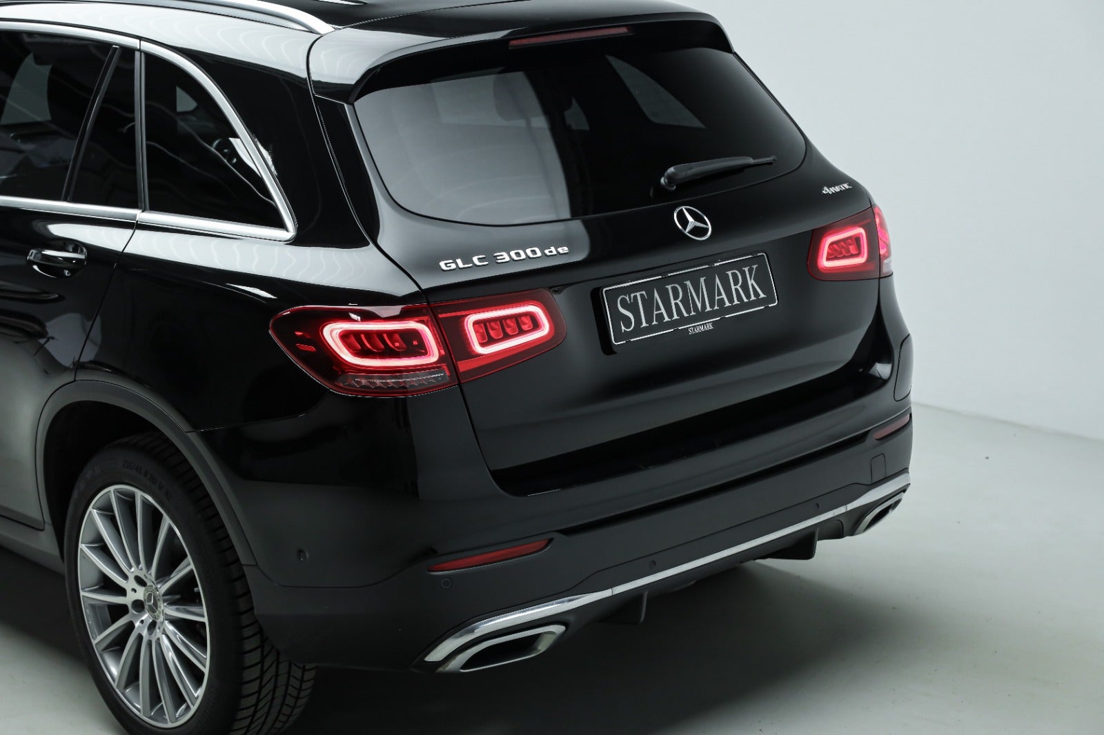 flexleasing-mercedes-glc300-de-20-amg-line-aut-4matic-5d-findleasing