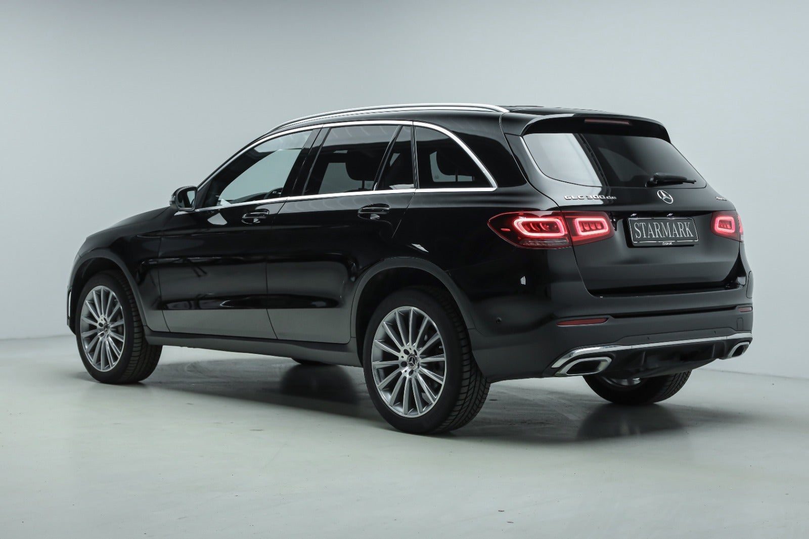 flexleasing-mercedes-glc300-de-20-amg-line-aut-4matic-5d-findleasing