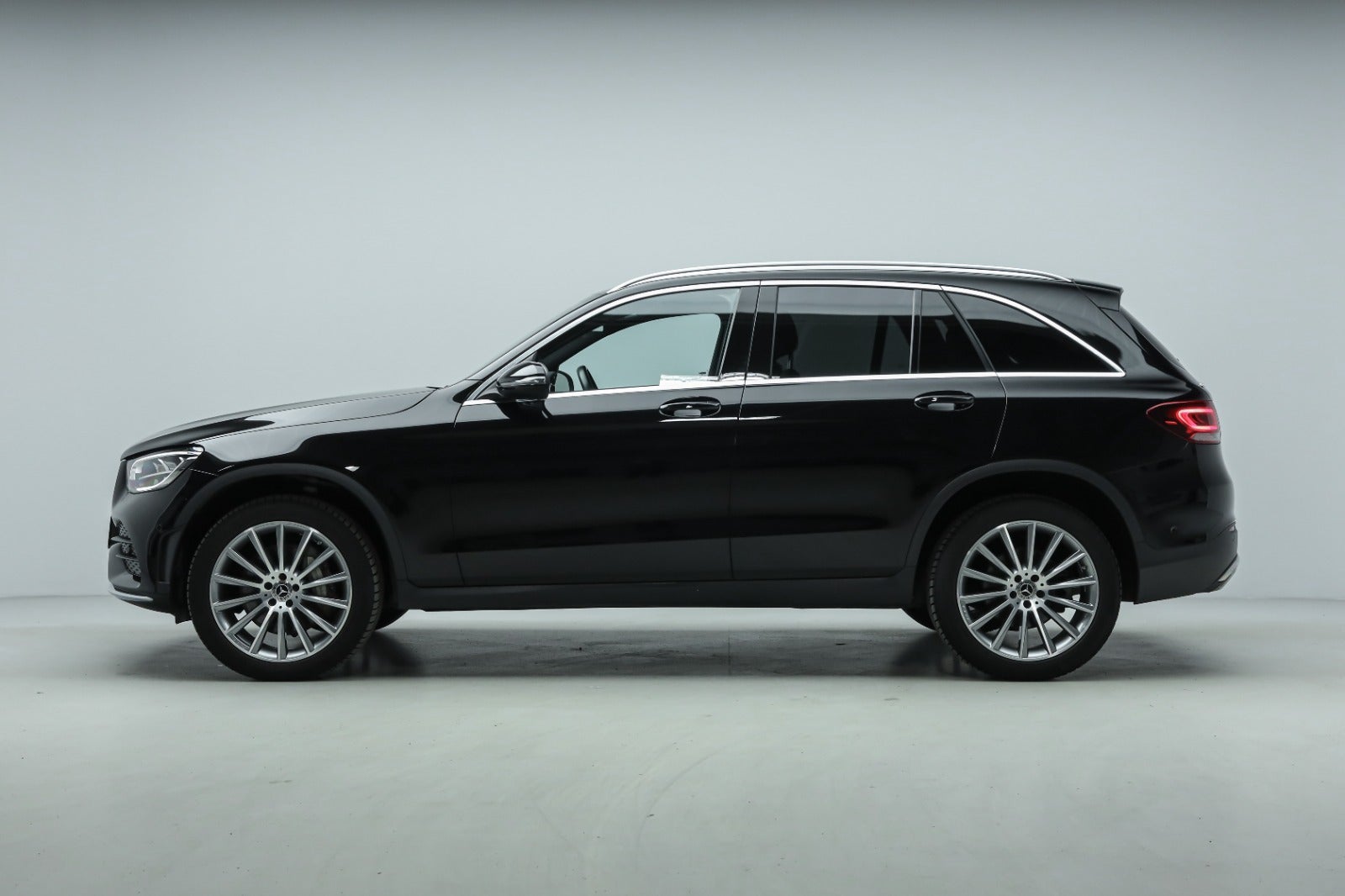 flexleasing-mercedes-glc300-de-20-amg-line-aut-4matic-5d-findleasing