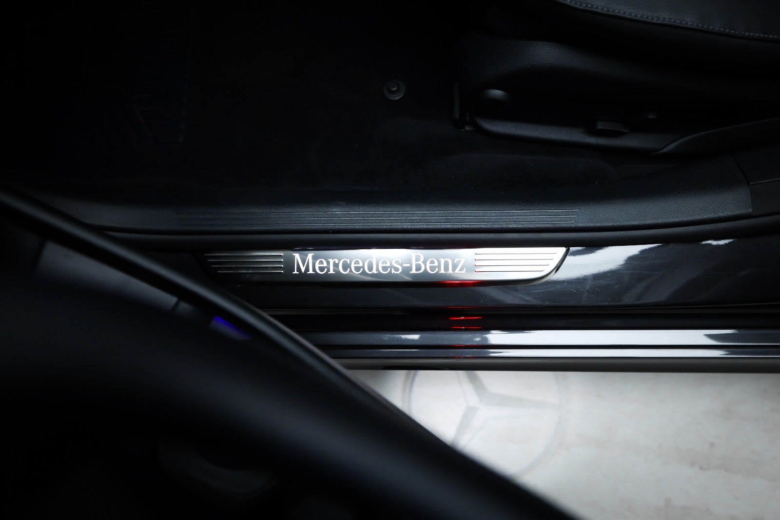 flexleasing-mercedes-e300-de-20-amg-line-stc-aut-5d-findleasing