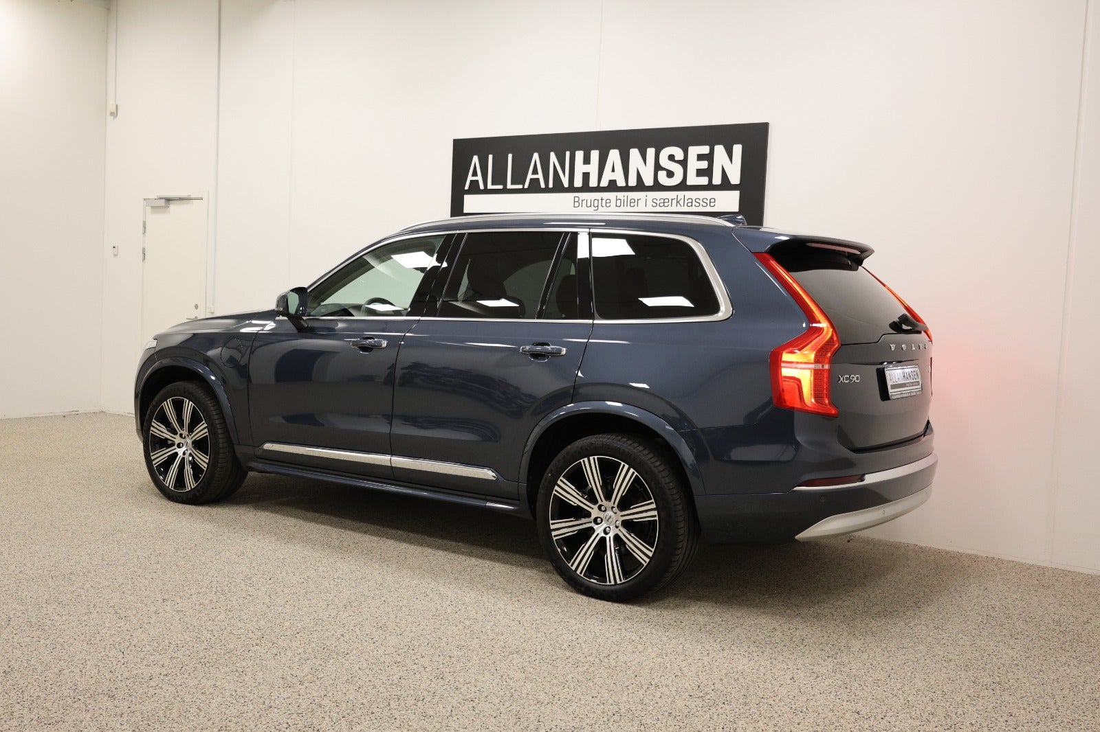 flexleasing-volvo-xc90-20-t8-recharge-inscription-aut-awd-7prs-5d-findleasing