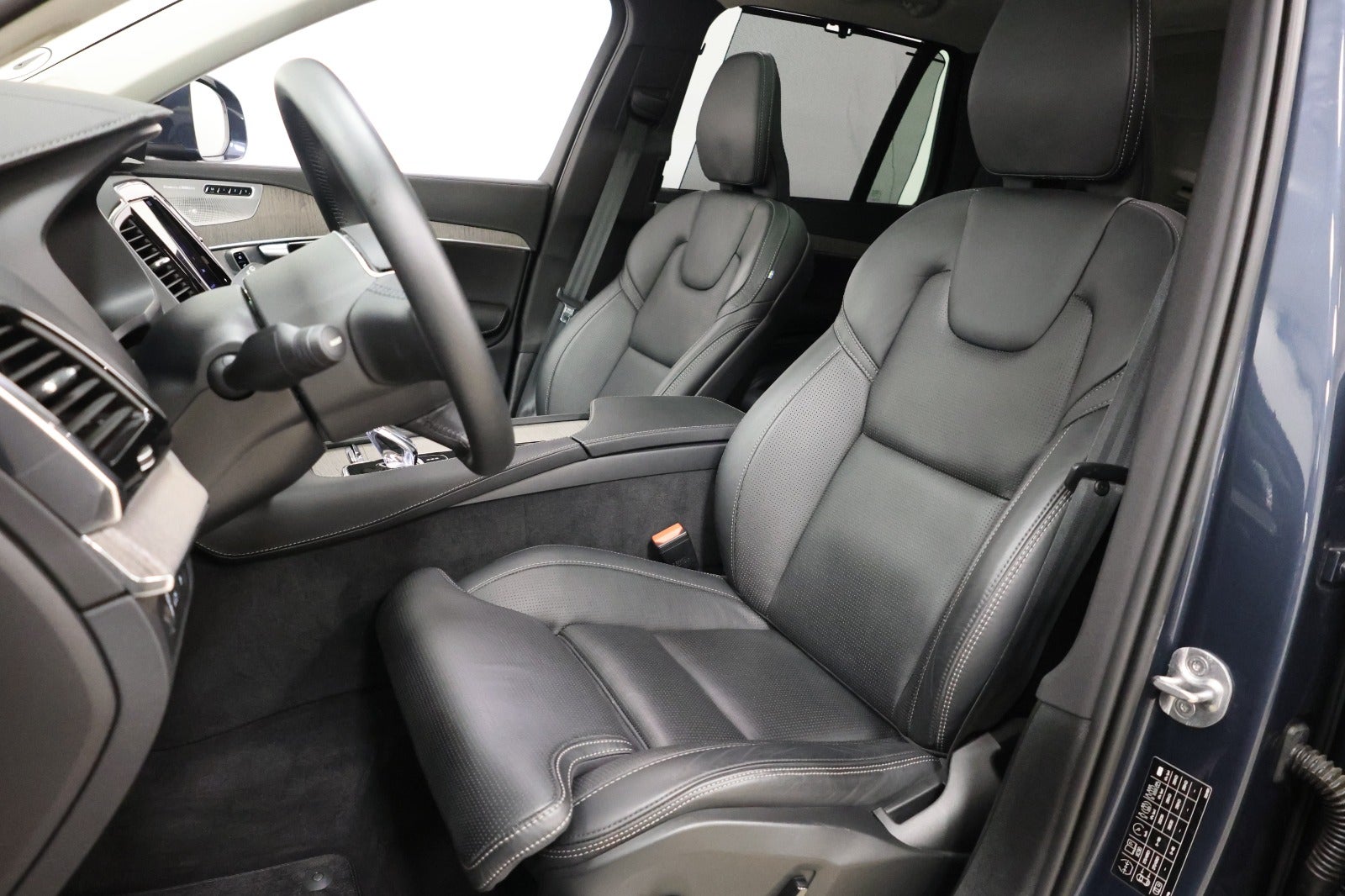 flexleasing-volvo-xc90-20-t8-recharge-inscription-aut-awd-7prs-5d-findleasing