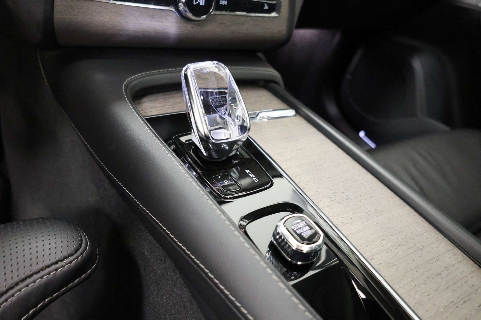flexleasing-volvo-xc90-20-t8-recharge-inscription-aut-awd-7prs-5d-findleasing