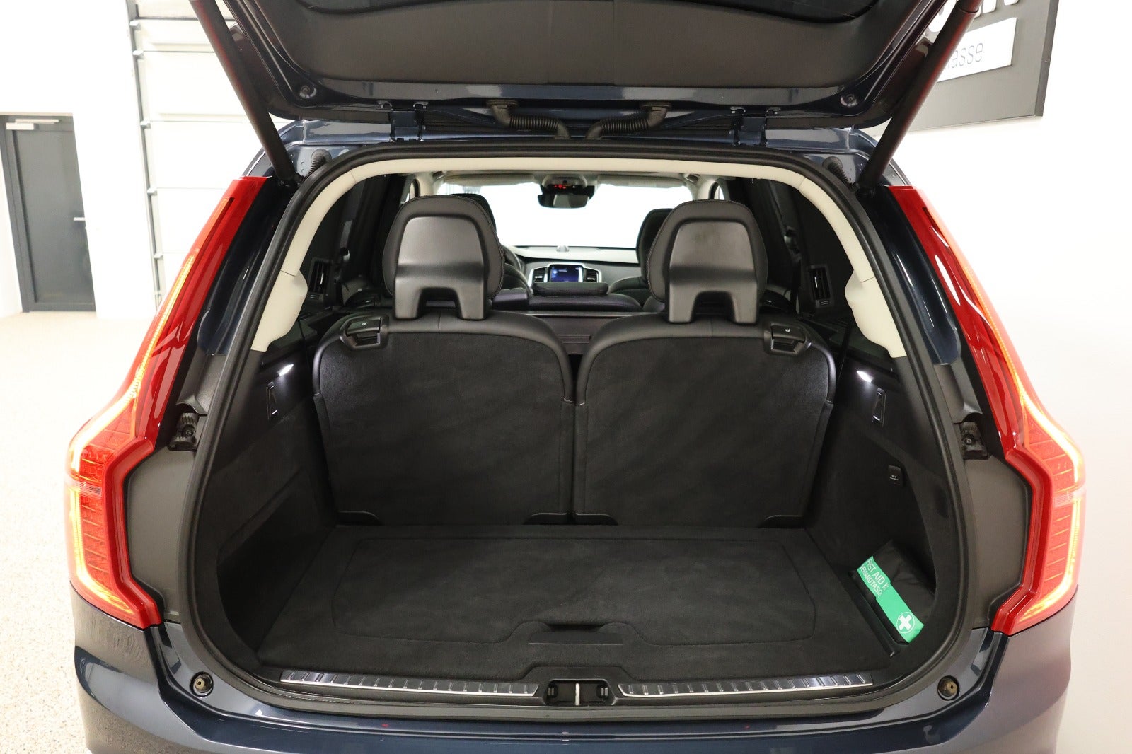 flexleasing-volvo-xc90-20-t8-recharge-inscription-aut-awd-7prs-5d-findleasing